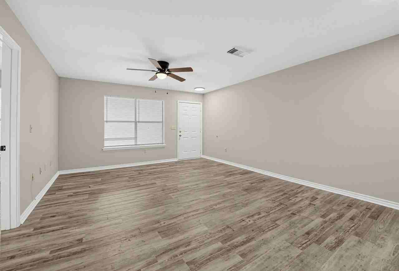 Palmwood Place - Photo 3 of 50