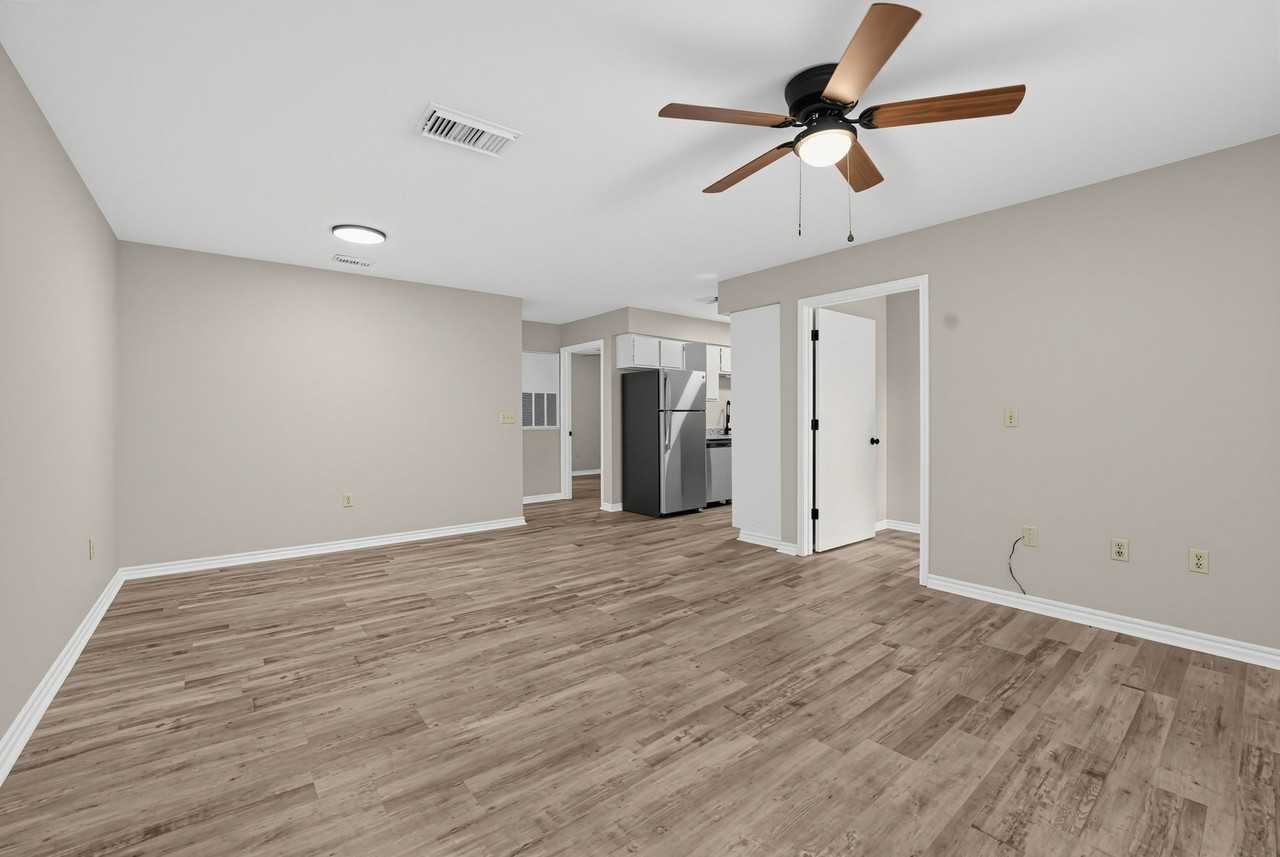Palmwood Place - Photo 6 of 50