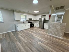 140 Lake Dr - Photo 1 of 1