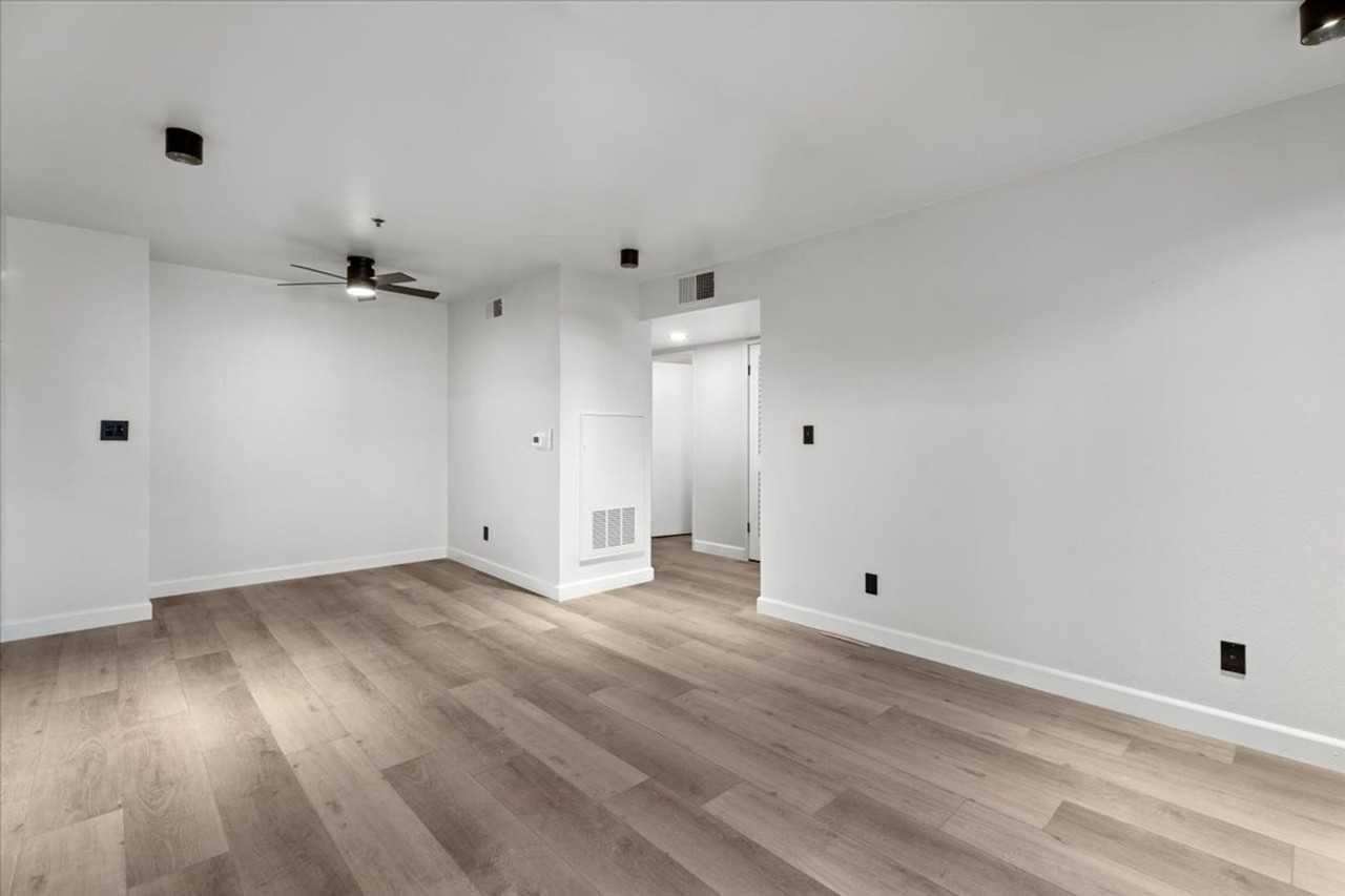 Sycamore Avenue (#980) - Photo 6 of 27