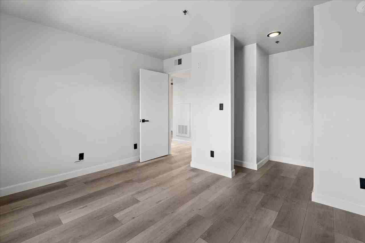 Sycamore Avenue (#980) - Photo 7 of 27