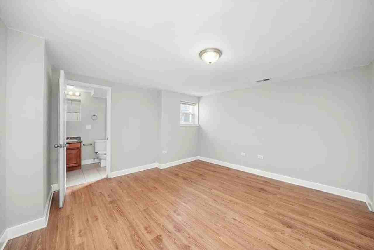 4145 4145 S. Michigan Ave - 4143 S. Michigan Ave Garden - Photo 5 of 21