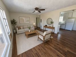 featured image of 935 W 17th St