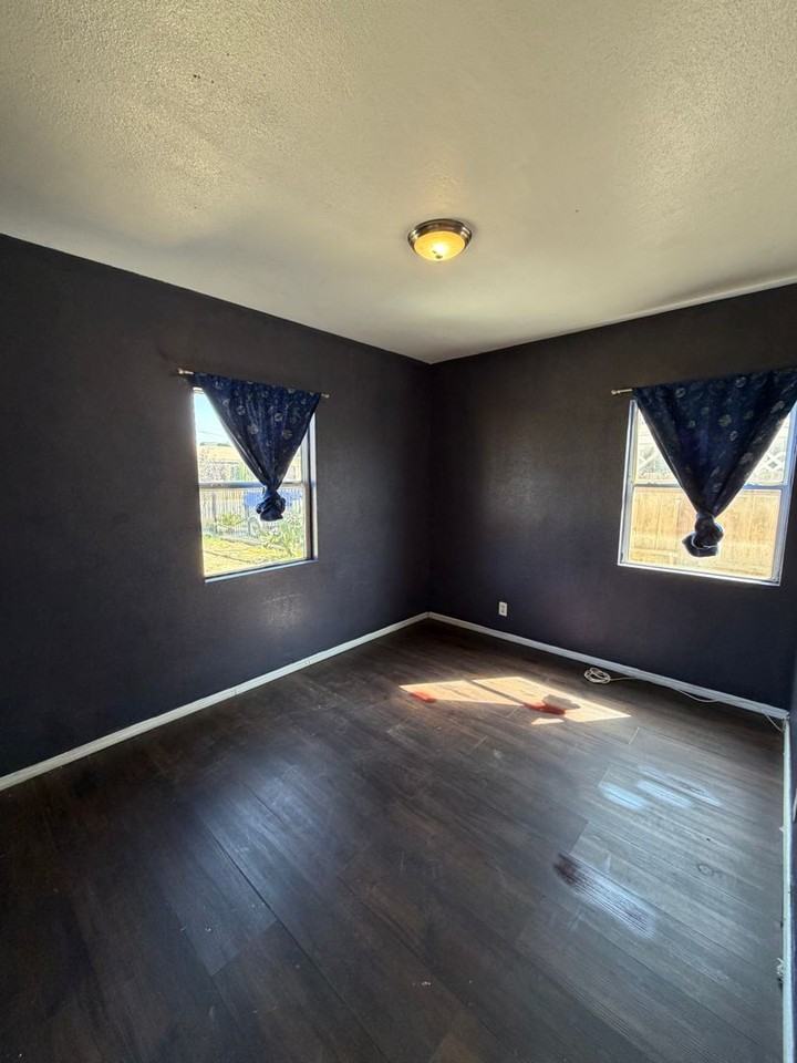 2605 Buddy Dr - Photo 4 of 4
