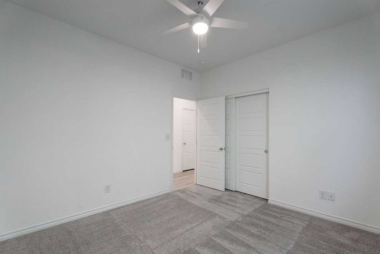 6822 Greensmen Ave - Photo 3 of 50