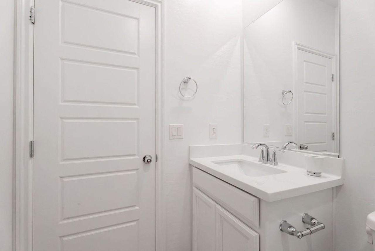 6822 Greensmen Ave - Photo 5 of 50