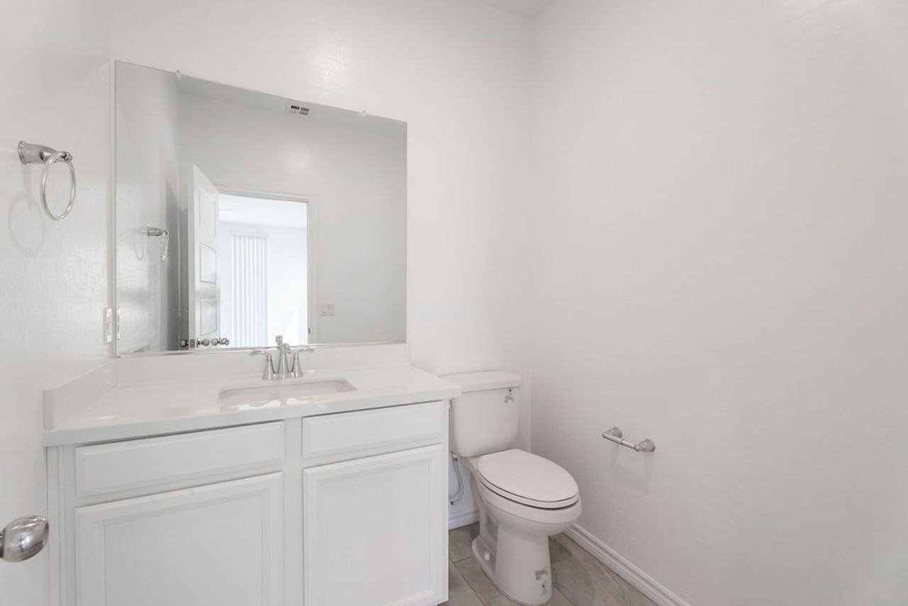 6822 Greensmen Ave - Photo 7 of 50