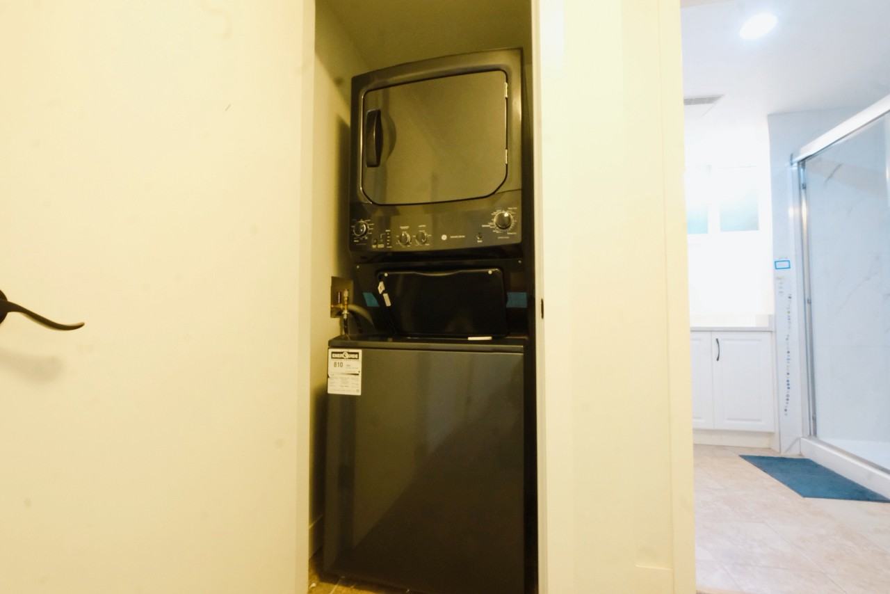 Duchess Ave - Photo 3 of 11