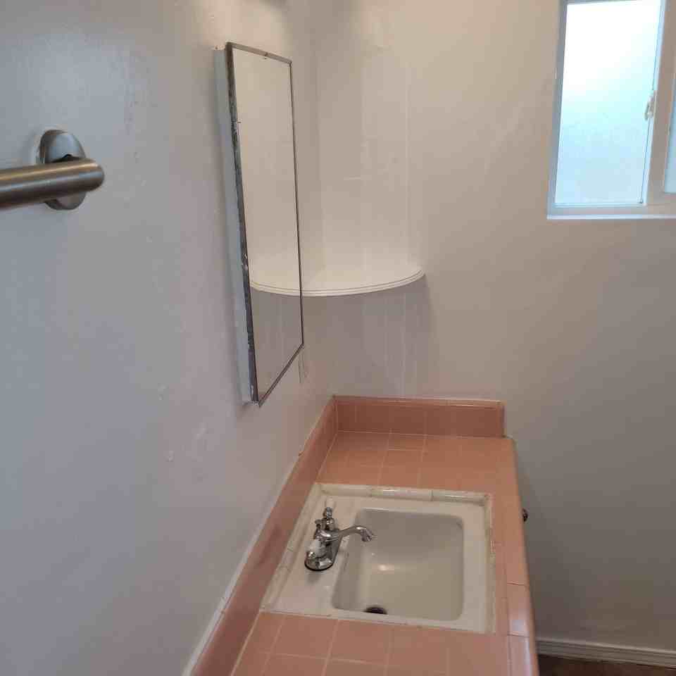 608 608 Columbus St - 608 Columbus #C - Photo 4 of 5