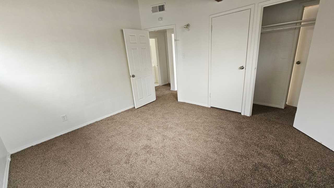 3517 Bucknell St - Photo 3 of 11