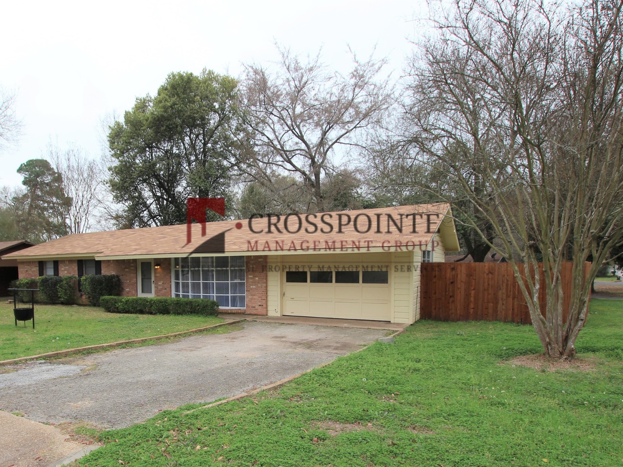 3701 Appletree Ln - Photo 2 of 19