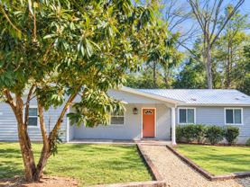 221 Bamboo Dr - Photo 1 of 1