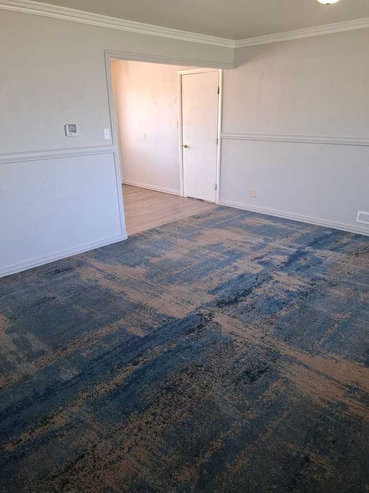 451 Quincy St - Photo 4 of 20