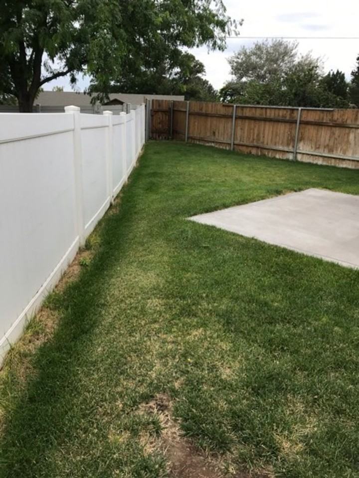 369 Scott Ct - Photo 2 of 15