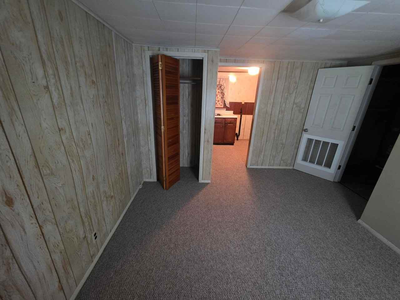341 Avalon St - Photo 4 of 11