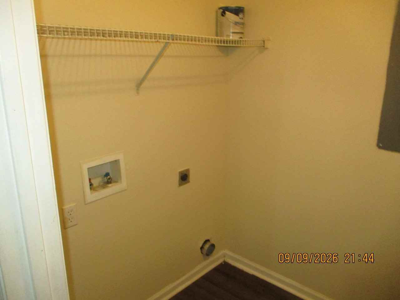 1106 Hobson St - Photo 3 of 12