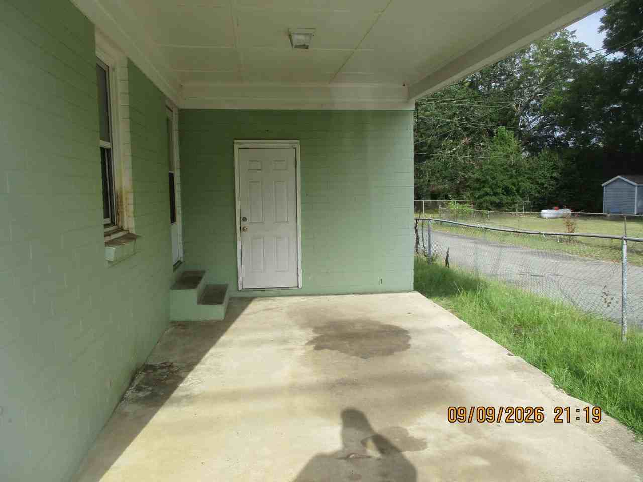 801 Hobson St - Photo 2 of 8