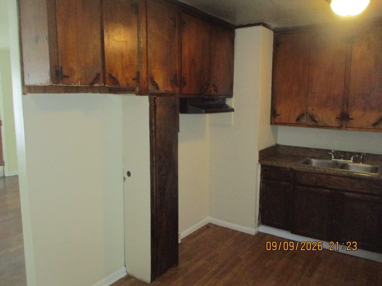 801 Hobson St - Photo 3 of 8