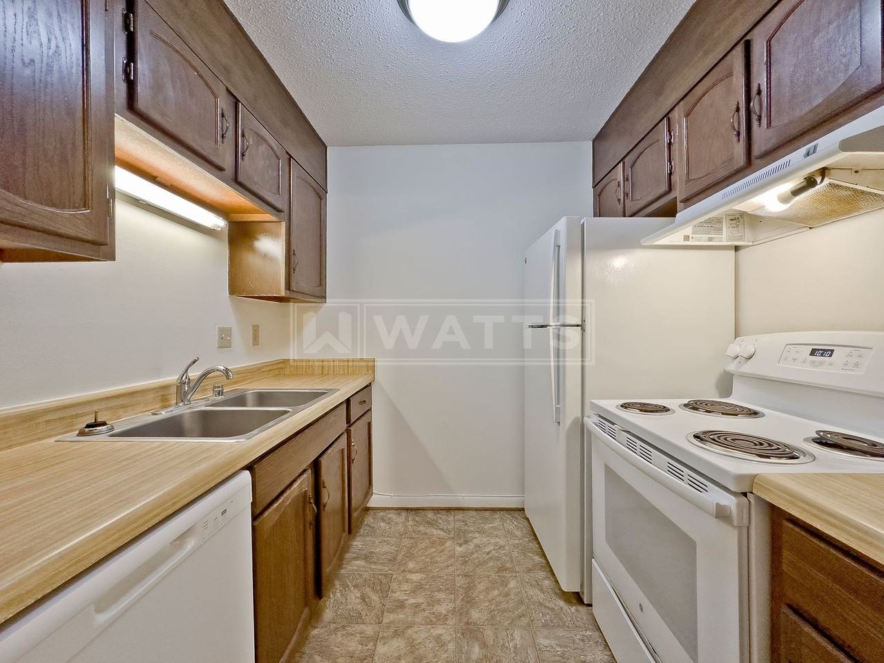 San Theresa Apartments - Photo 5 of 22