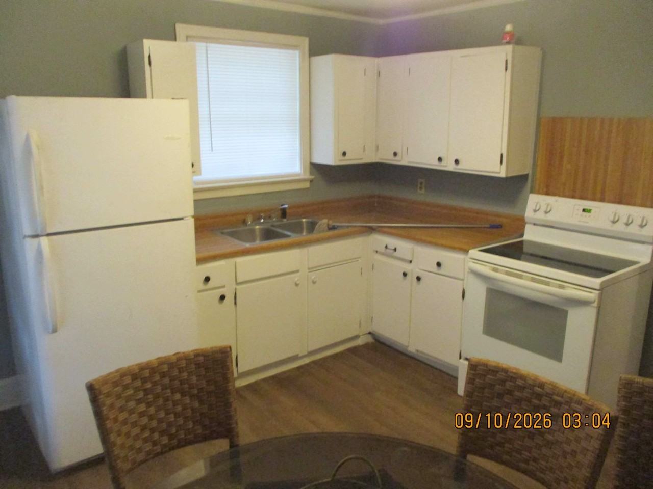 903 W Tift Ave Apt B - Photo 4 of 10