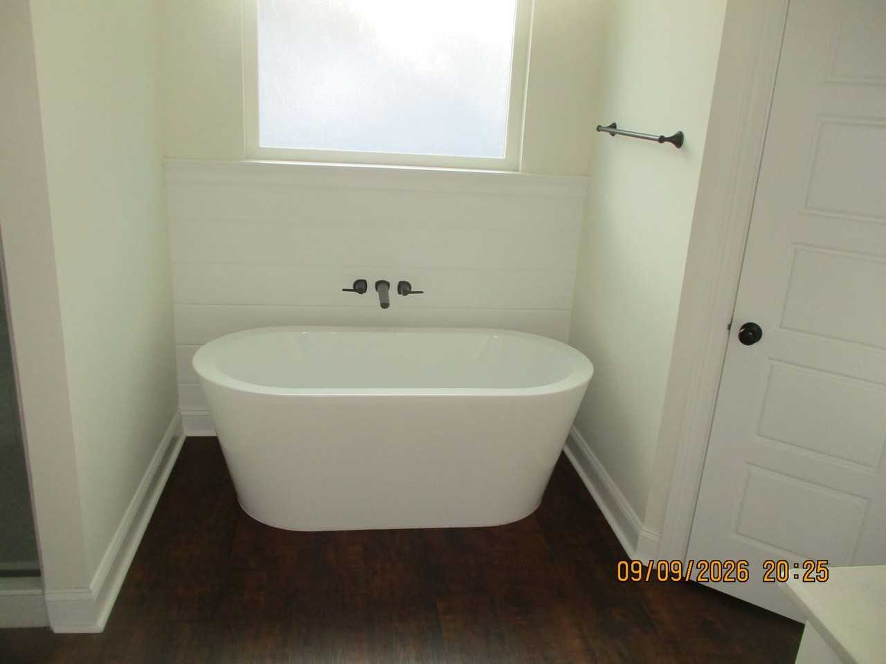 172 Belmont Dr - Photo 3 of 14