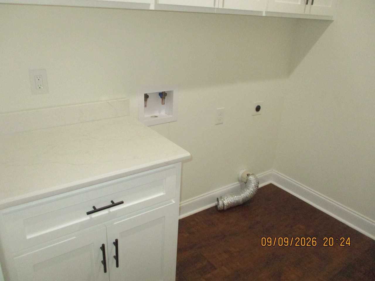 172 Belmont Dr - Photo 5 of 14