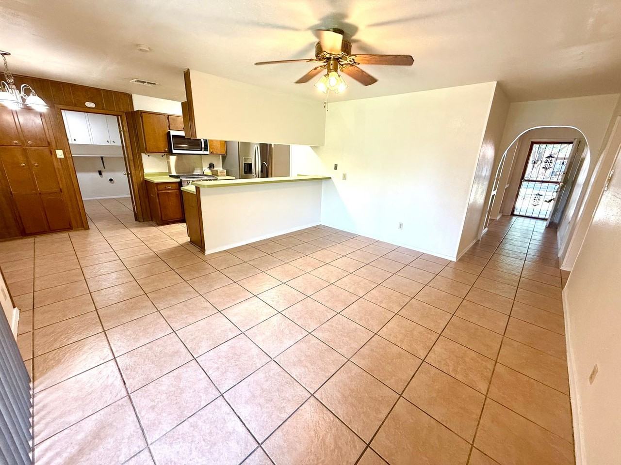 4922 Lambeth Dr - Photo 5 of 27