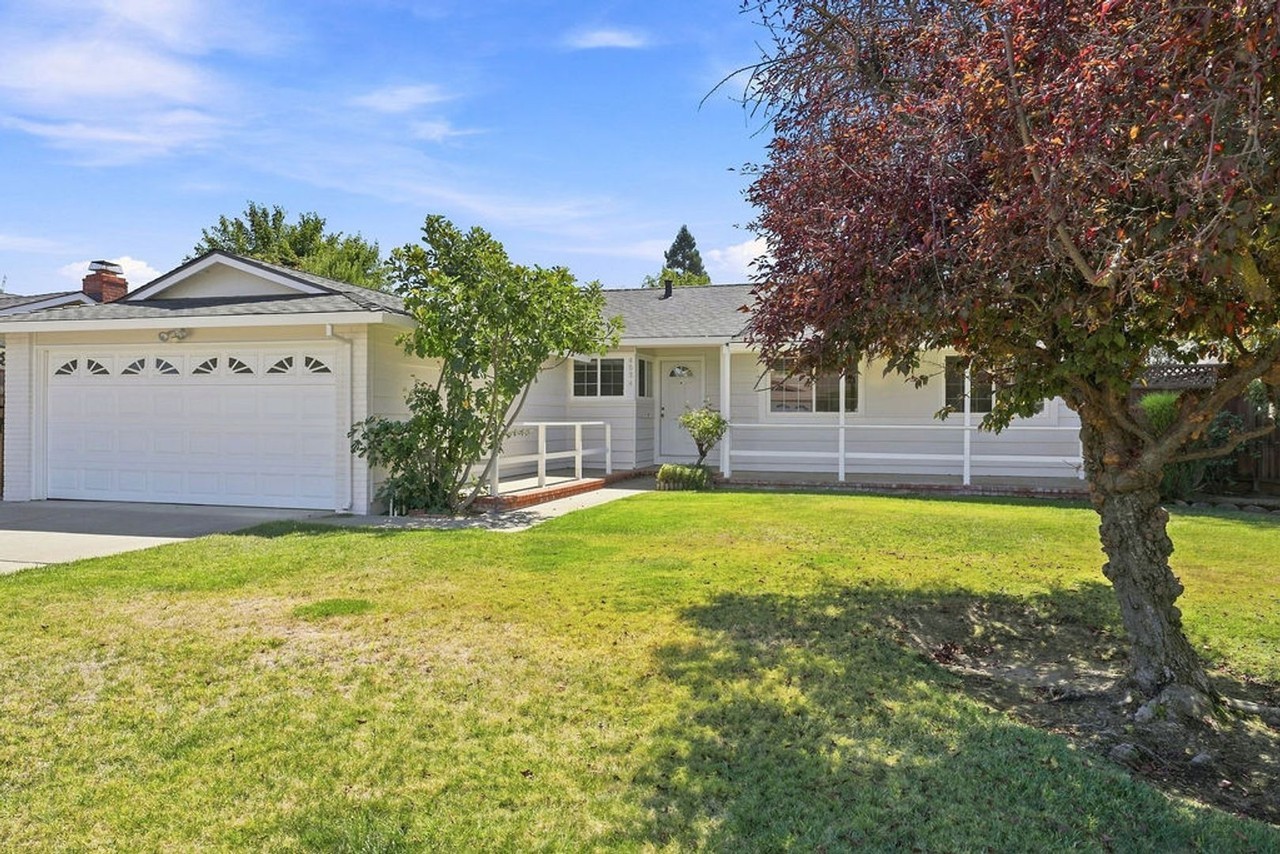 4034 Francisco St - Photo 5 of 43