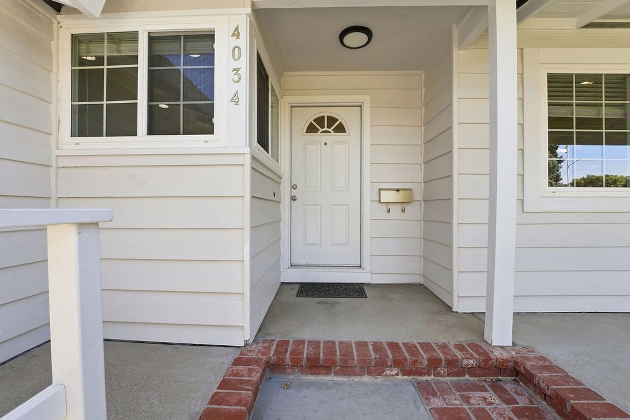 4034 Francisco St - Photo 6 of 43