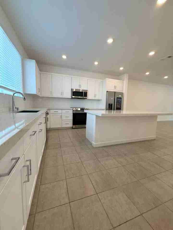 784 Vada St #2 - Photo 3 of 31