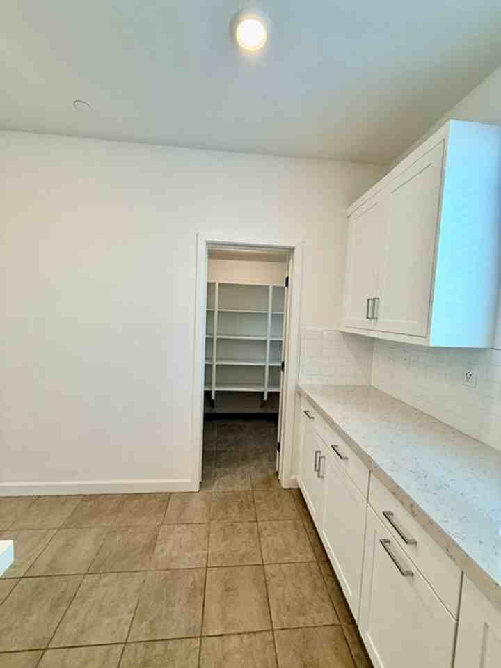 784 Vada St #2 - Photo 5 of 31