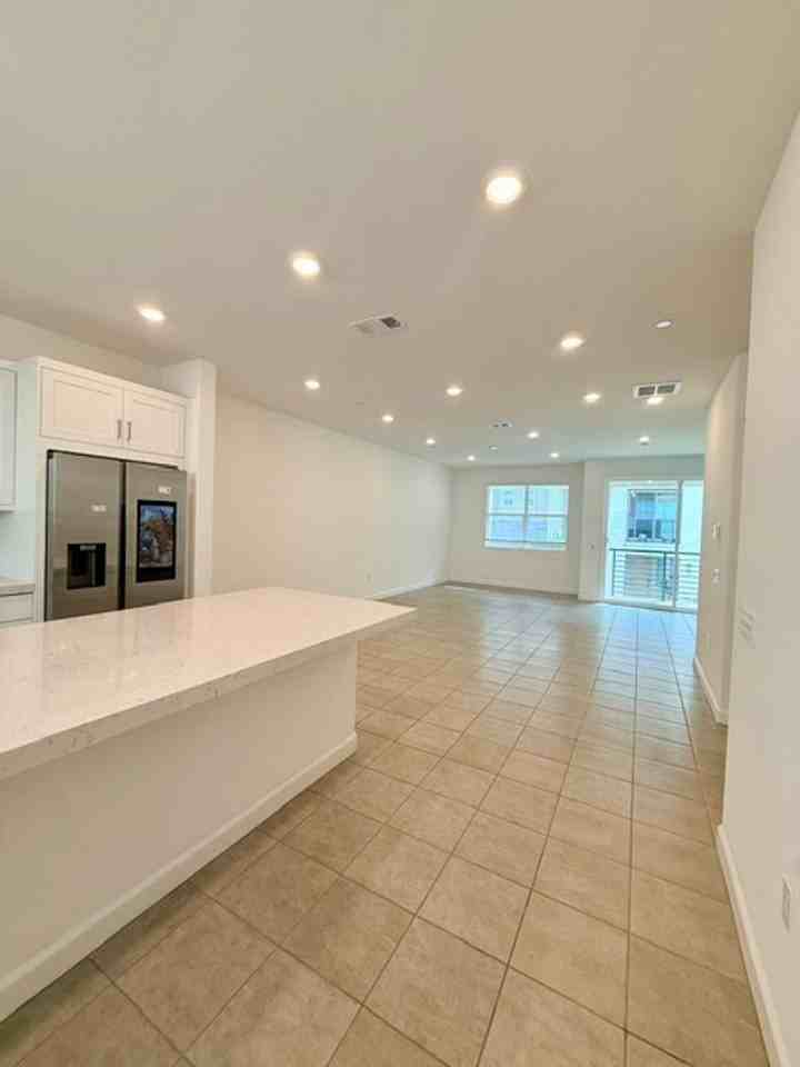 784 Vada St #2 - Photo 7 of 31