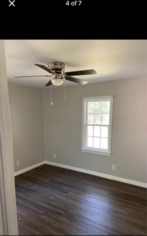 9008 Belcrest Dr - Photo 3 of 6