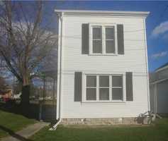 featured image of 214 N 3rd St