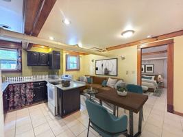 featured image of 626 S Cedar St