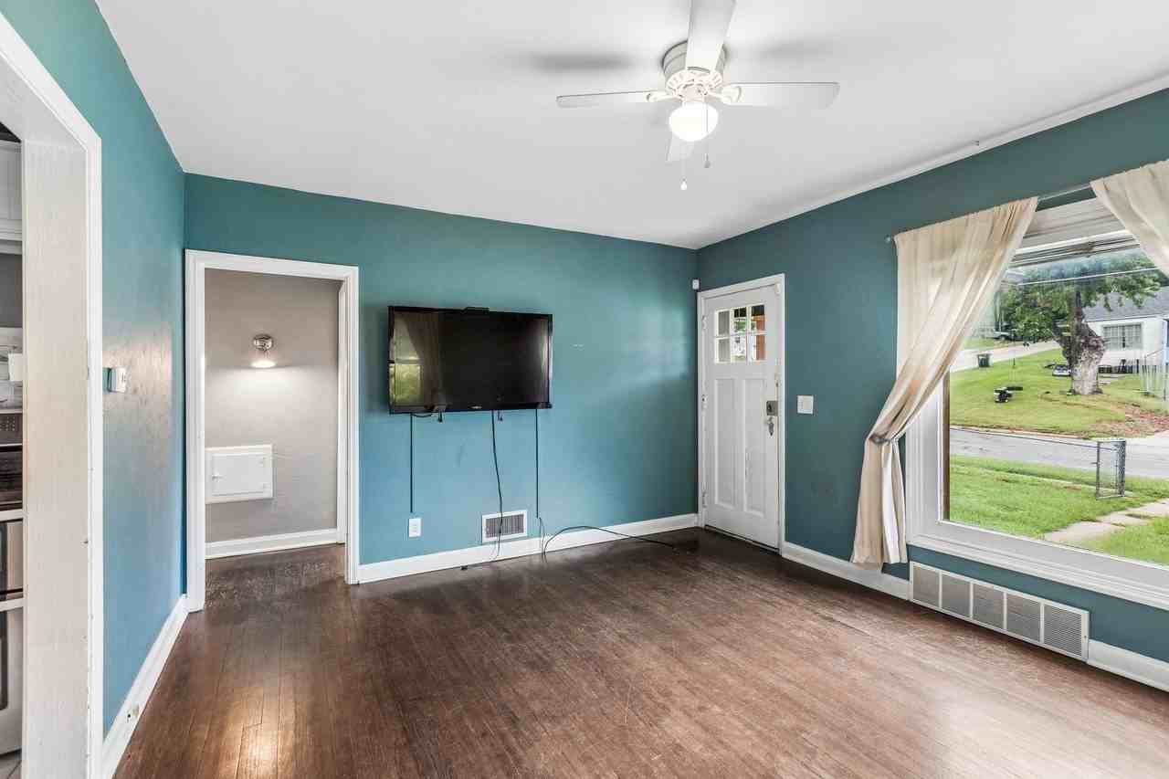 3620 N 61st St - Photo 6 of 16