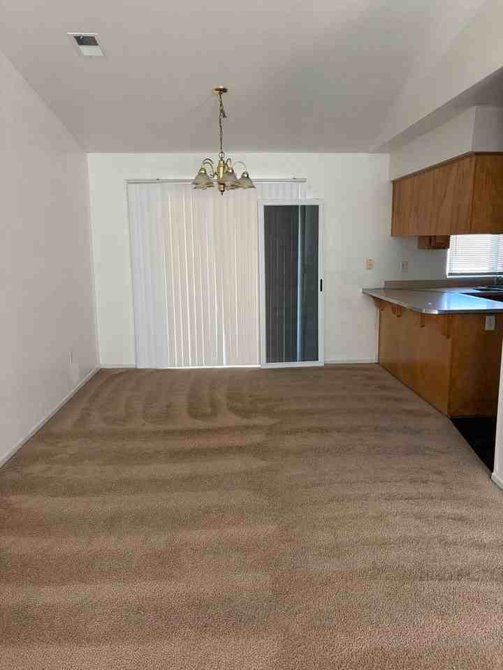 583 Monique Ct - Photo 3 of 7