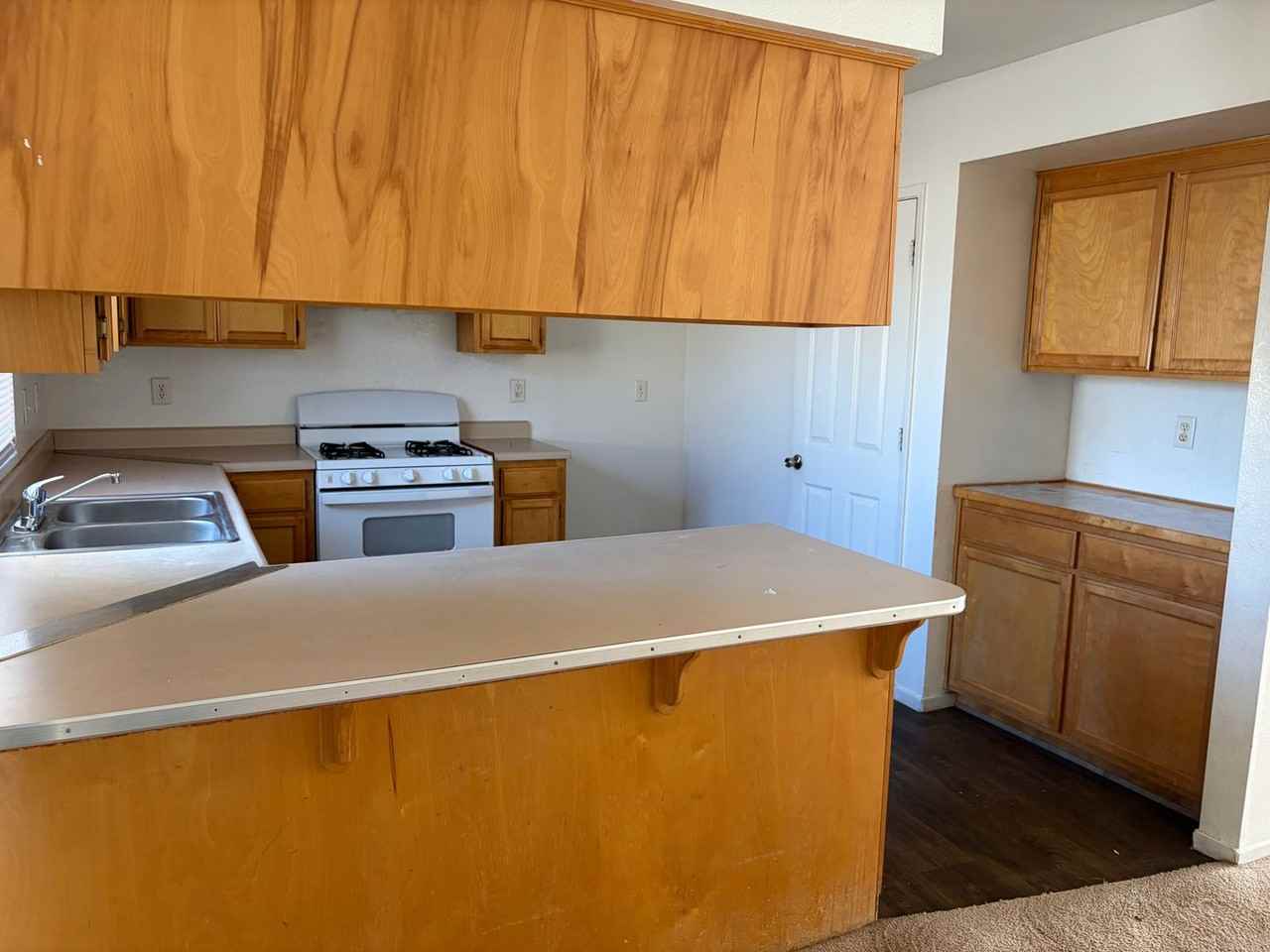 583 Monique Ct - Photo 4 of 7