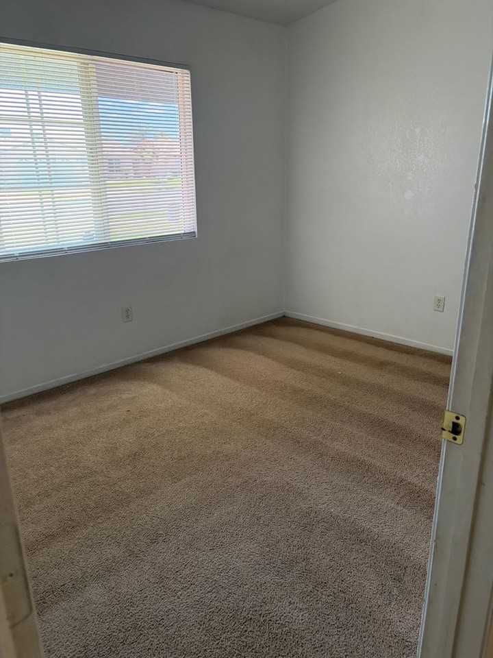 583 Monique Ct - Photo 7 of 7