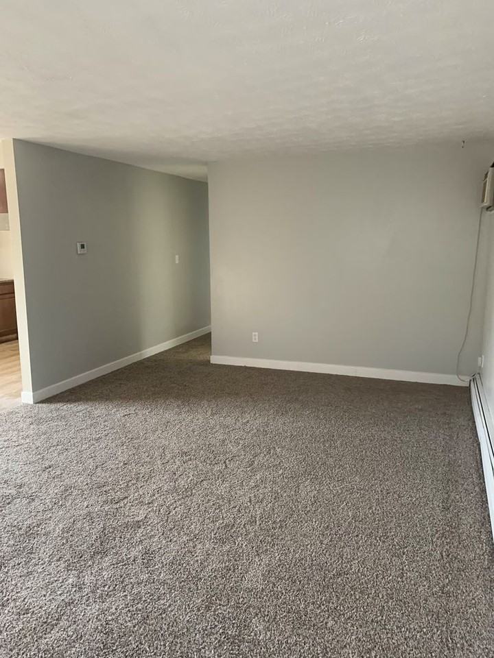 250 Carnegie Ave - Photo 2 of 2