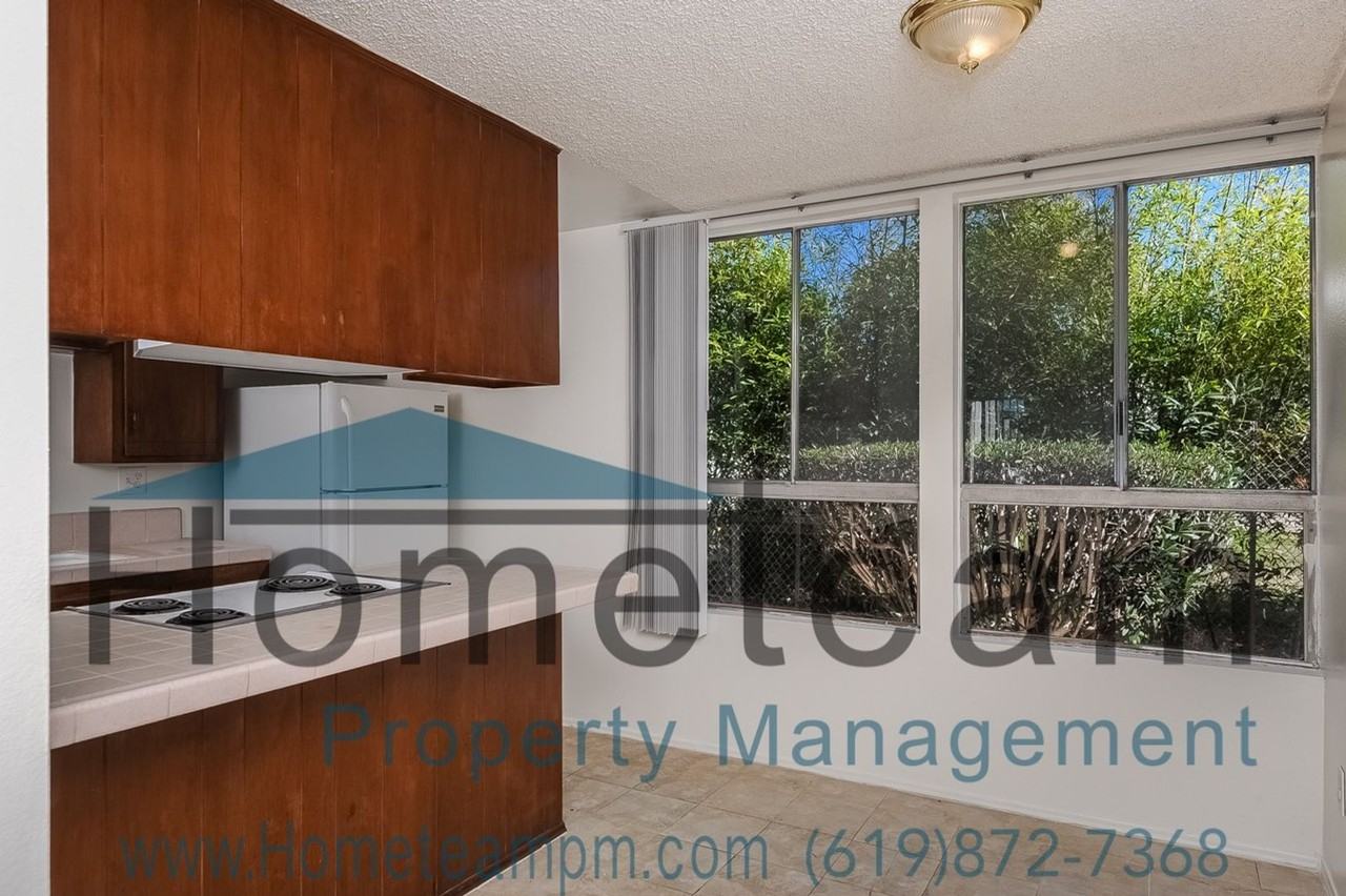 279 Moss St #16 - Photo 3 of 13