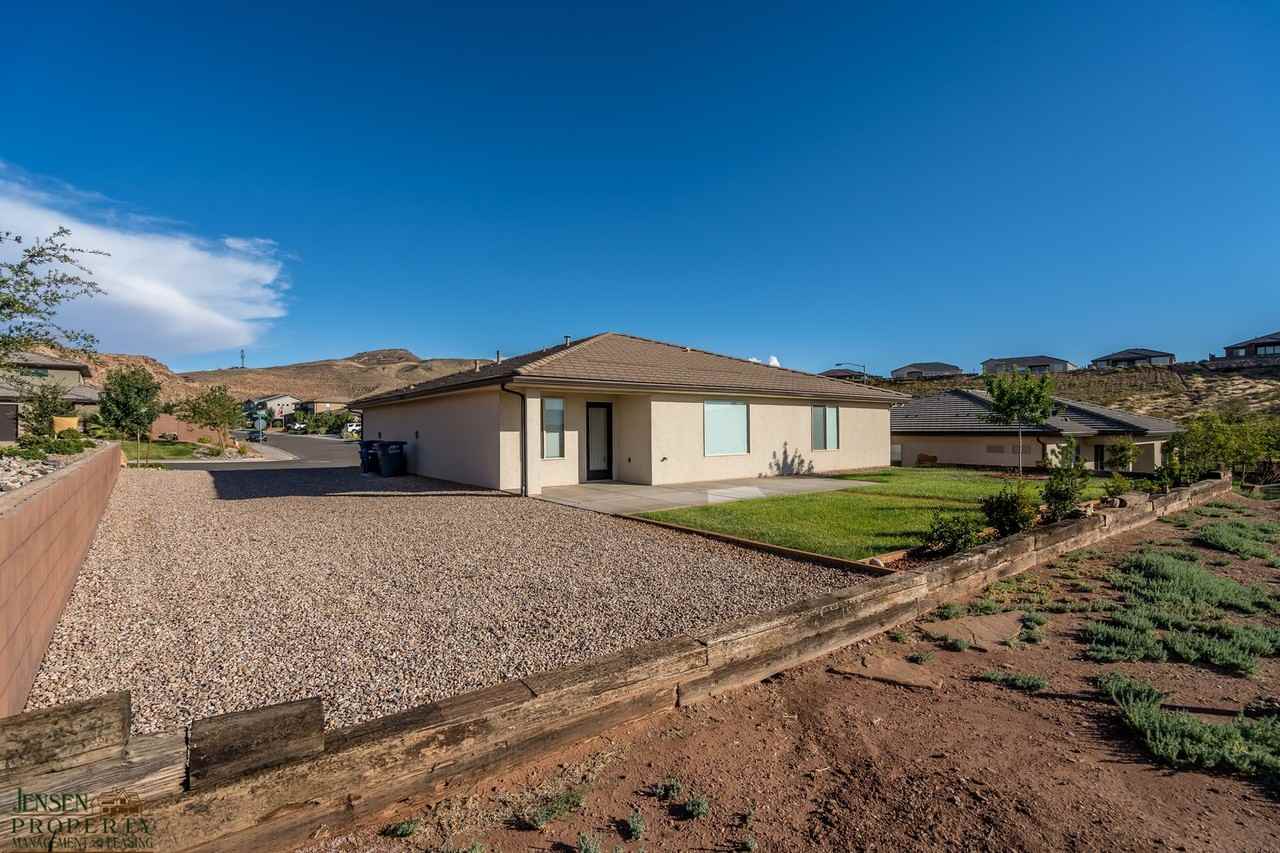 5962 S Desert Crest Dr - Photo 4 of 30