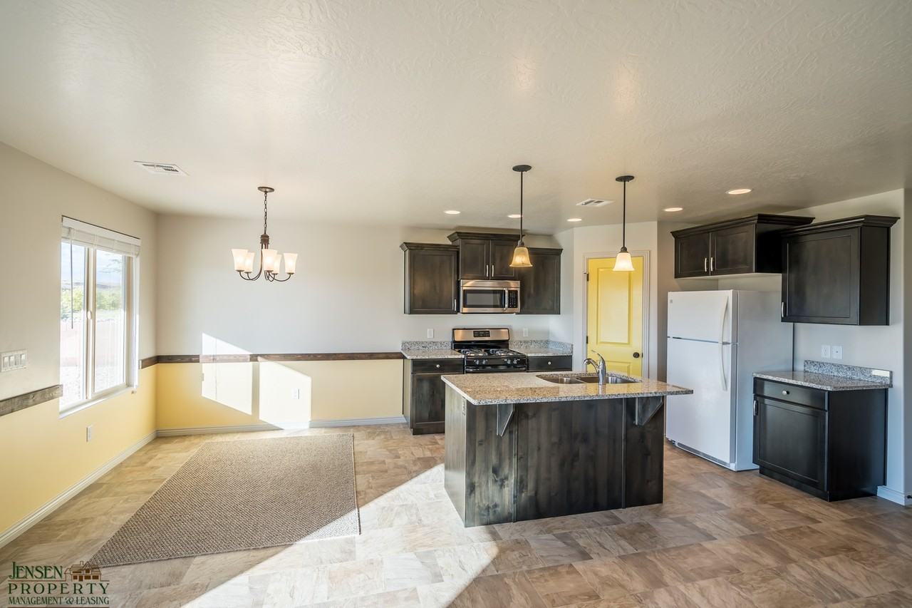 5962 S Desert Crest Dr - Photo 7 of 30