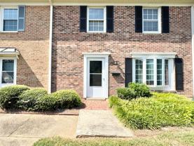 5127 Lawndale Dr - Photo 1 of 1