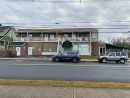 featured image of 800 S 4th St