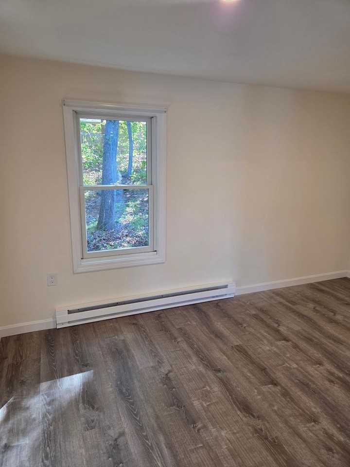 12 Salmon Street - Photo 2 of 20