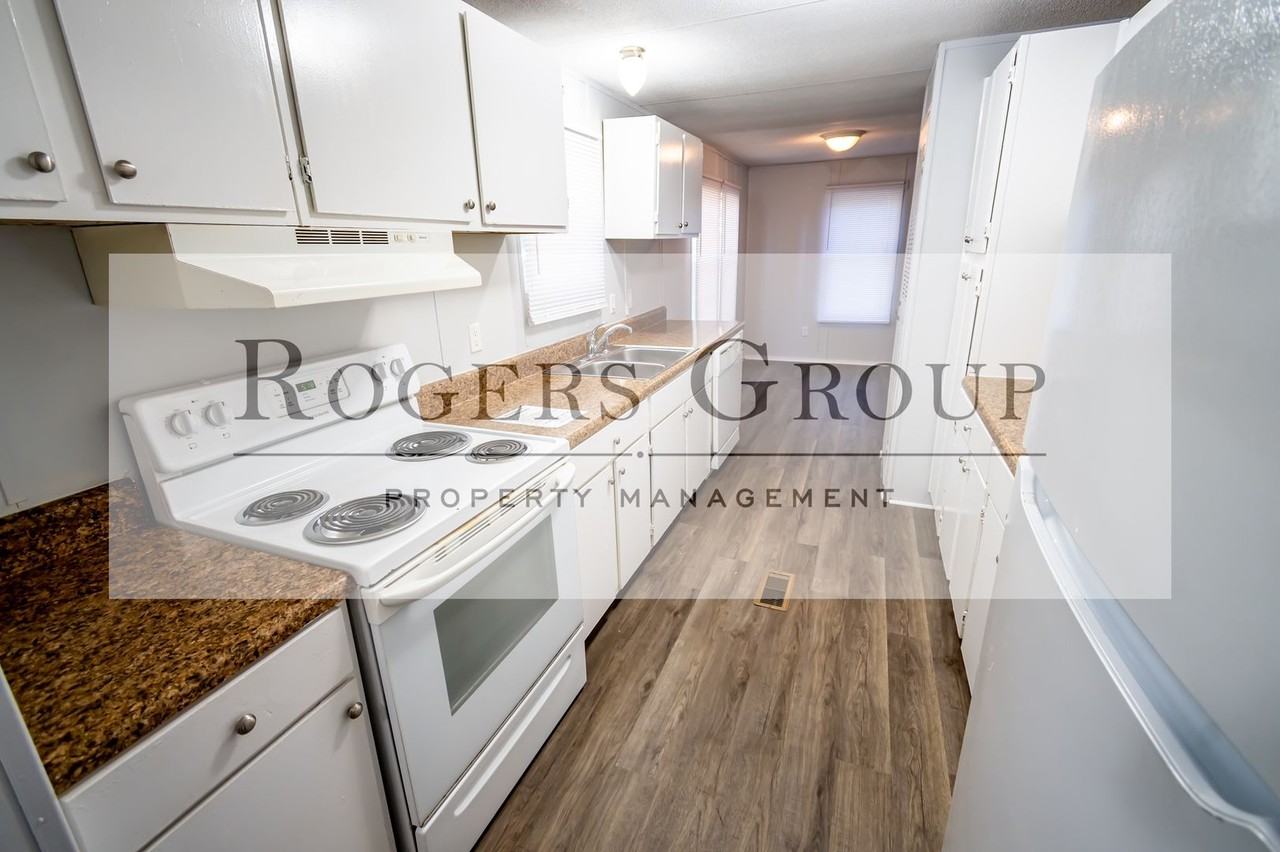 141 Mallard Ln - Photo 2 of 10