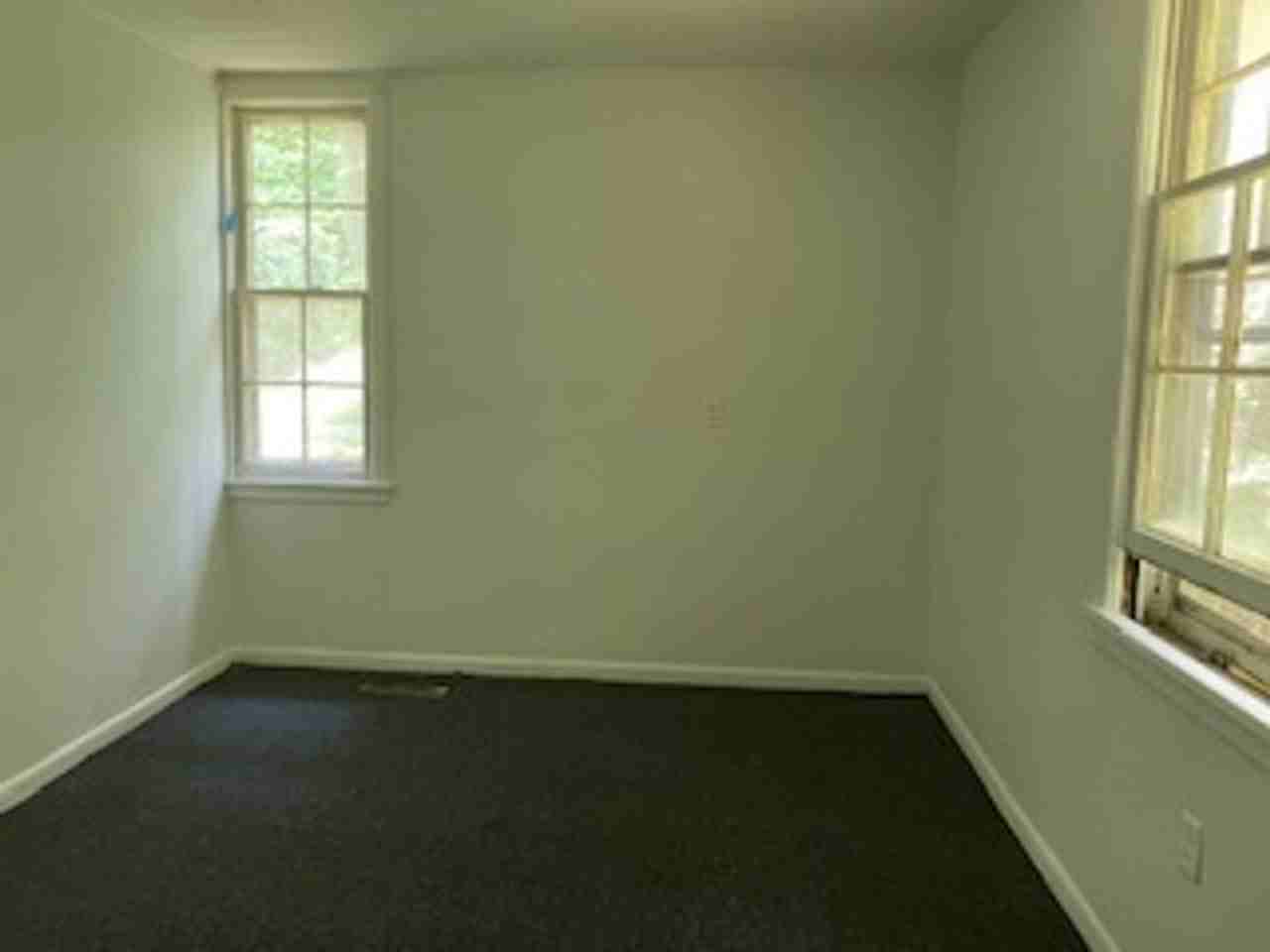 5526 Payne Dr - Photo 2 of 9