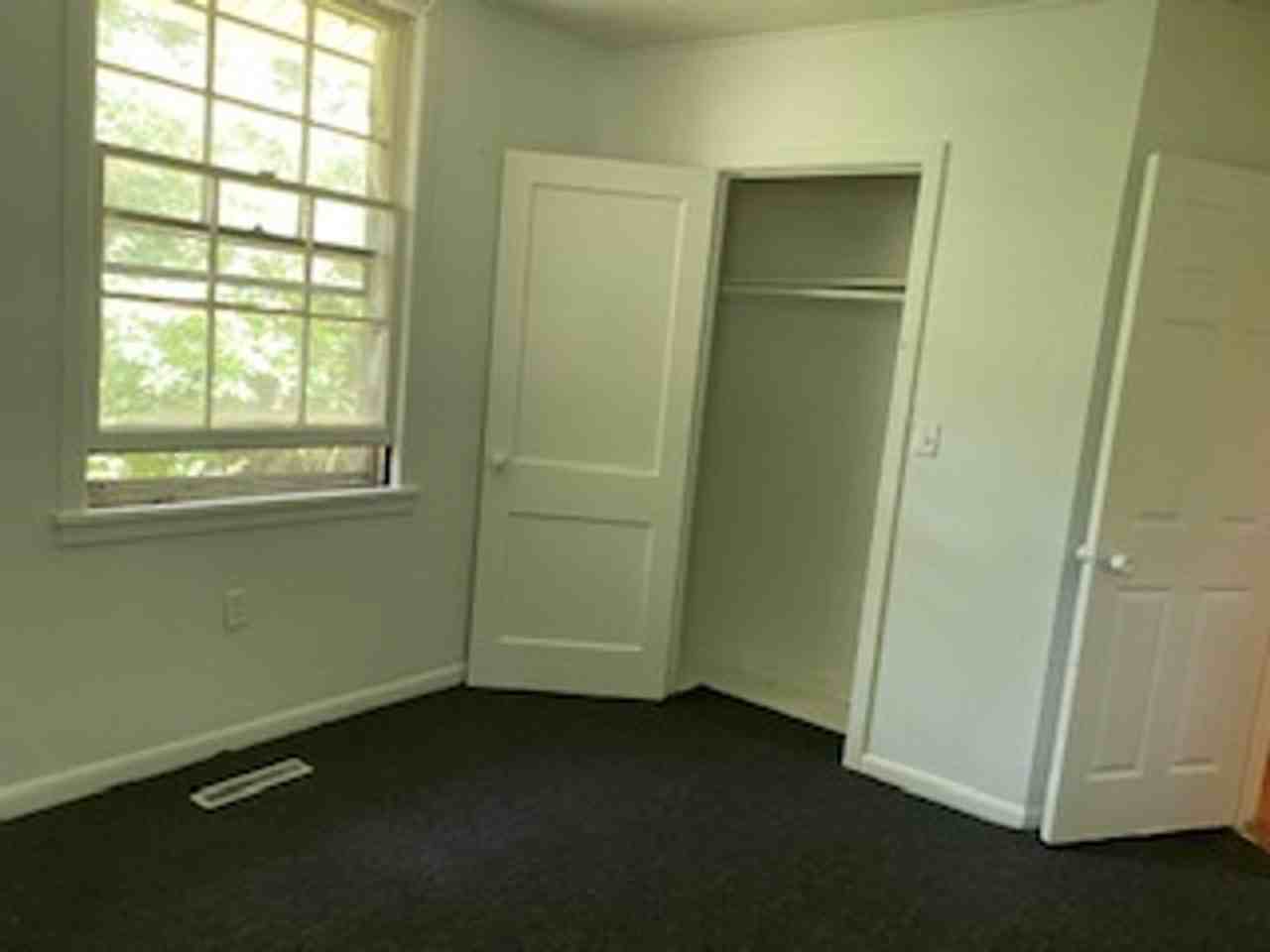 5526 Payne Dr - Photo 3 of 9