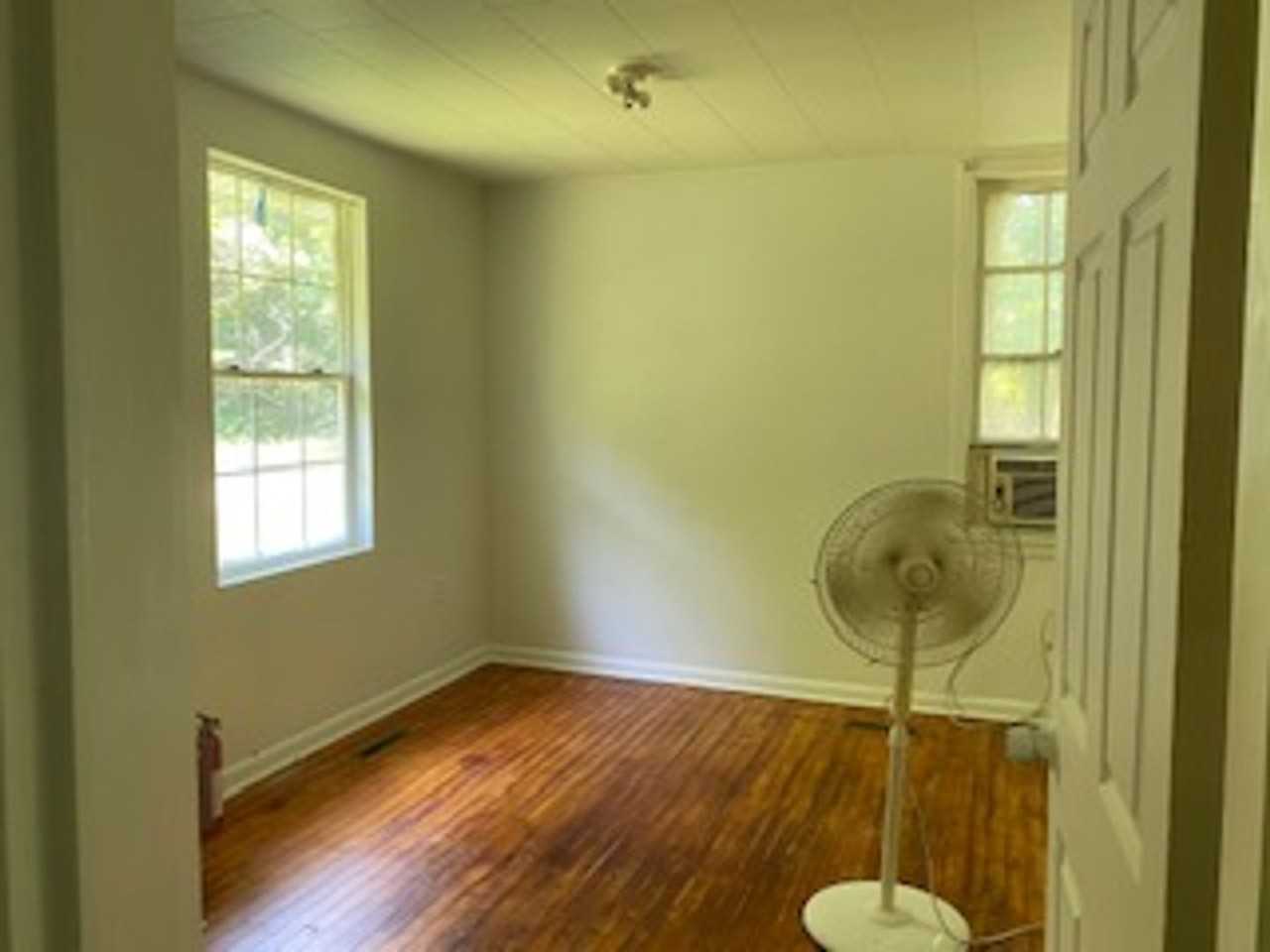 5526 Payne Dr - Photo 5 of 9